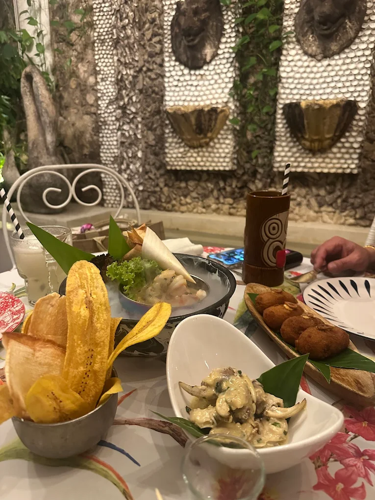 Doña Lola — Hotel Casa Lola