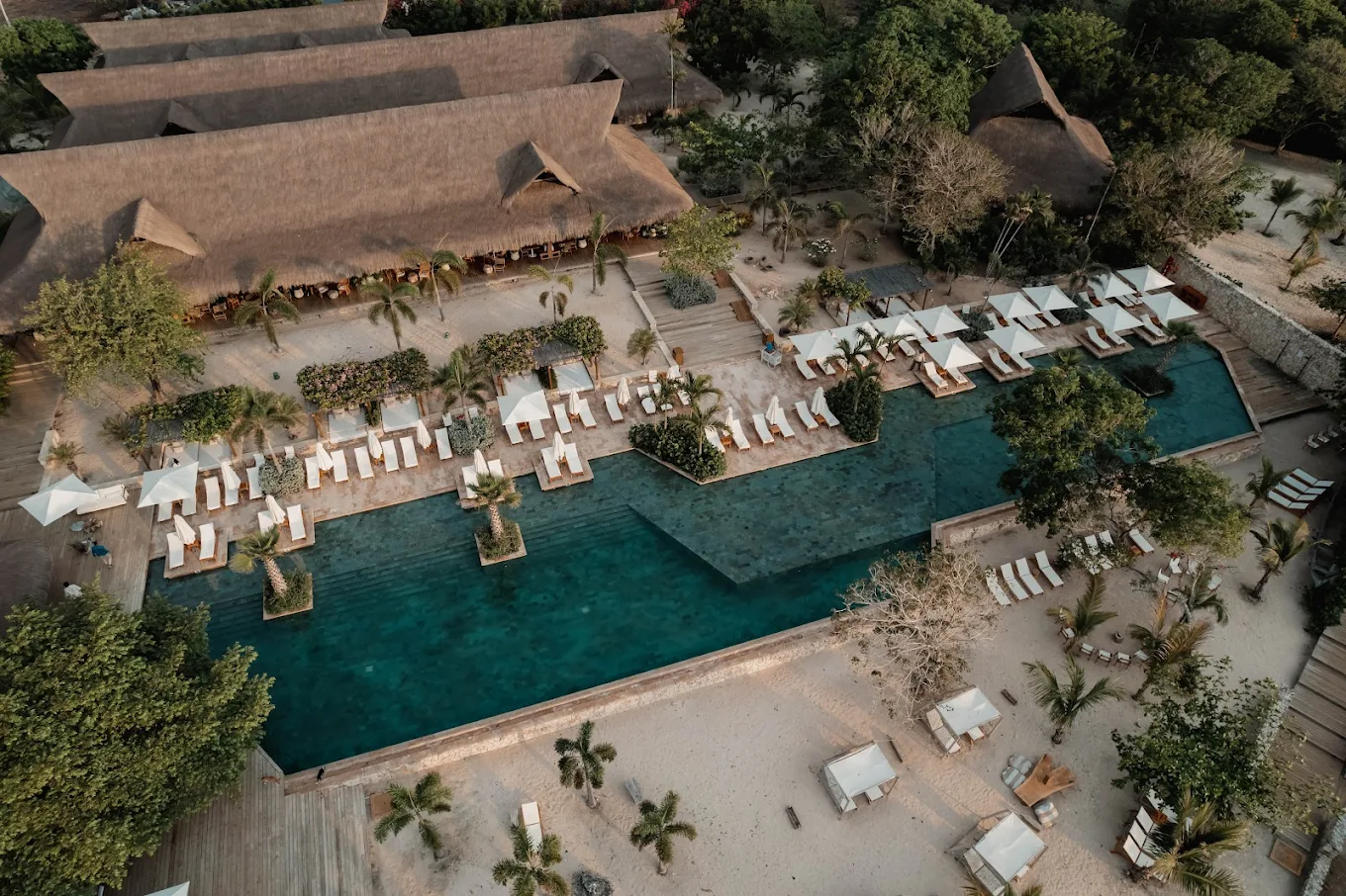 Makani Luxury Wanderlust — Day Pass