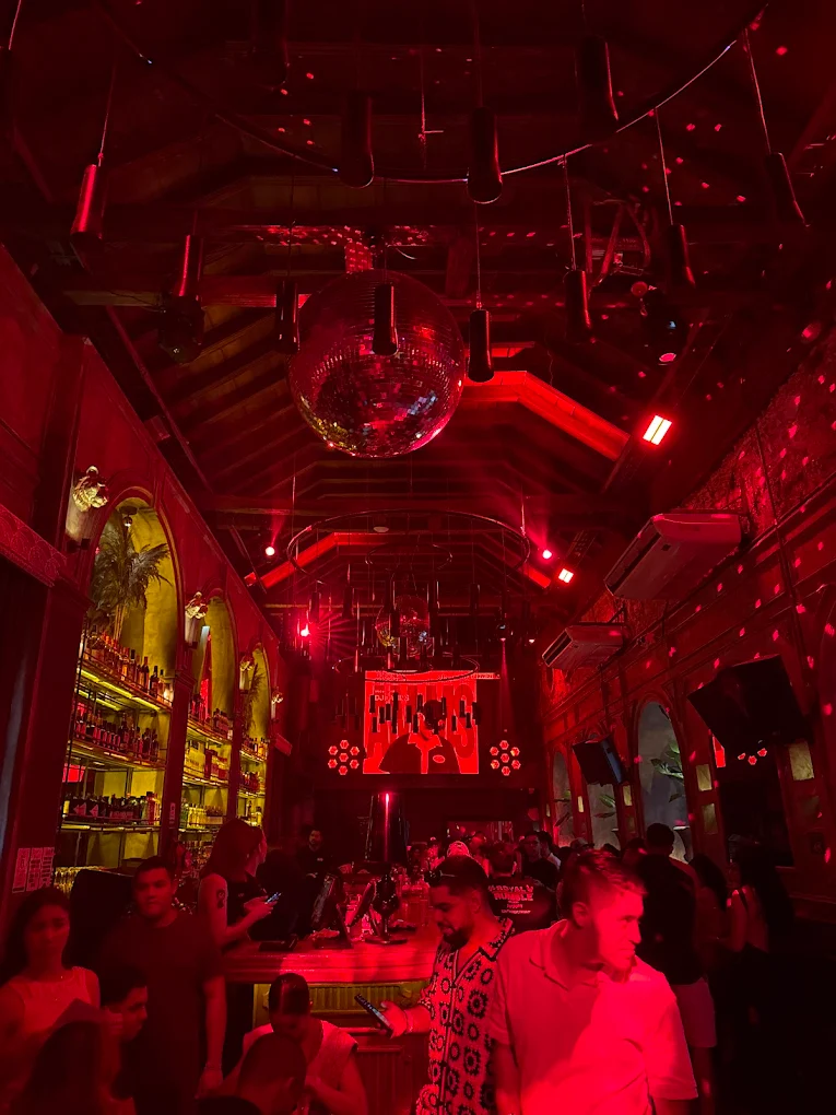 La Movida Table Booking