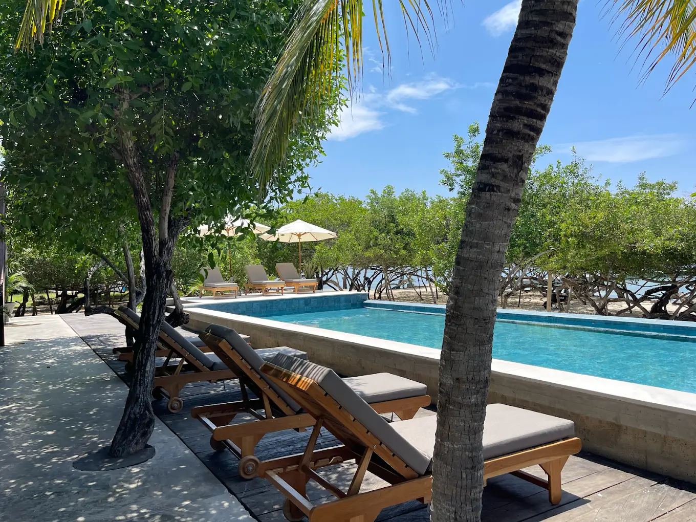 Sabai Beach Club