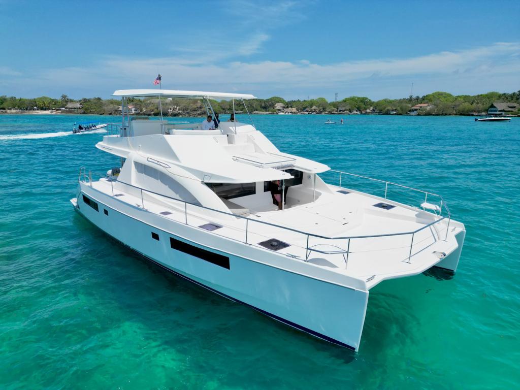 Luxury Yacht & Boat Rentals – Rosario Islands & Cartagena Bay