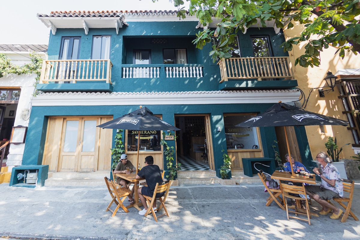 Casa Castalia