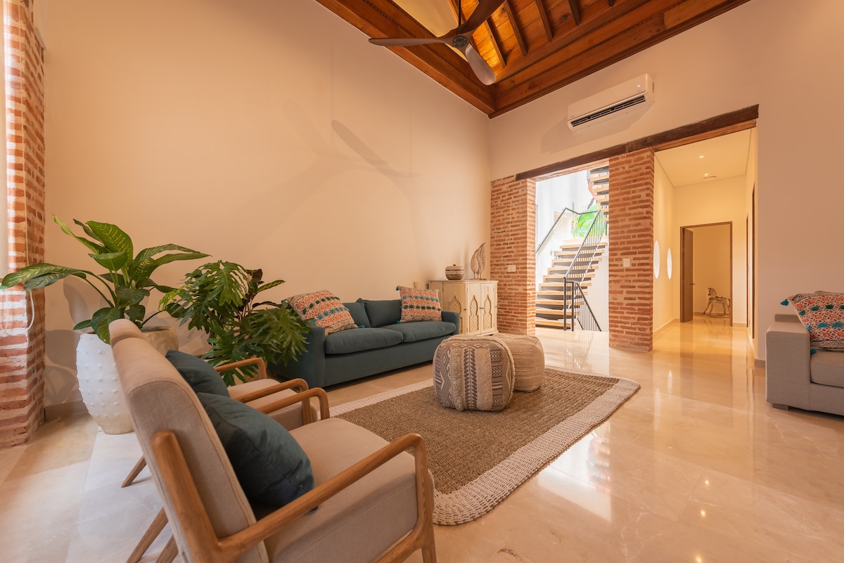 Casa Luxor