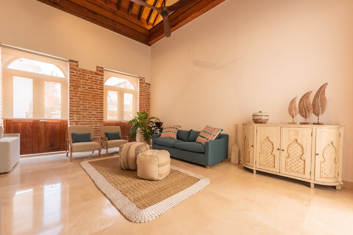 Casa Luxor