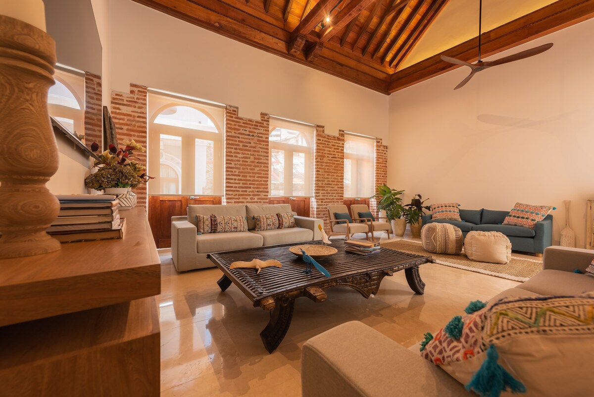 Casa Luxor